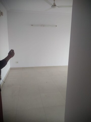 Master Bedroom in 2 BHK Builder Floor at Sector 28 – for Rent