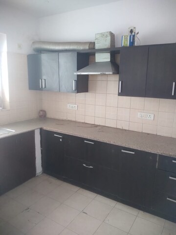 Kitchen in 2 BHK Builder Floor at Sector 28 – for Rent