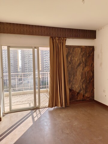 Room in 6+ BHK Apartment at Mapsko Royale Ville, Sector 82 – for Sale