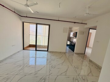 Room in 2 BHK Apartment at Raymond Ten X Habitat, Swastik Garden – for Rent
