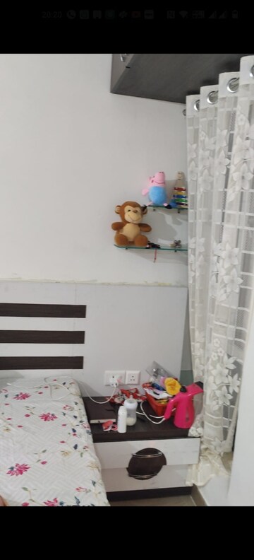 Room in 2 BHK Apartment at Gaur City 2 - 14th Avenue, Sector 16c Greater Noida – for Sale