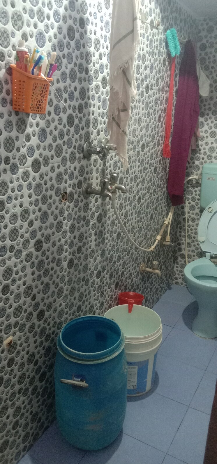 Bathroom, e block shastri nagar 6 Bedroom 150 Sq.Yd. Independent House In E Block Shastri Nagar Ghaziabad 7953098