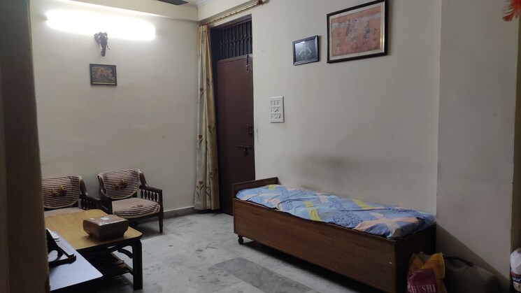 Living Room, dilshad colony 2 Bedroom 850 Sq.Ft. Builder Floor In Dilshad Colony Delhi 7953115