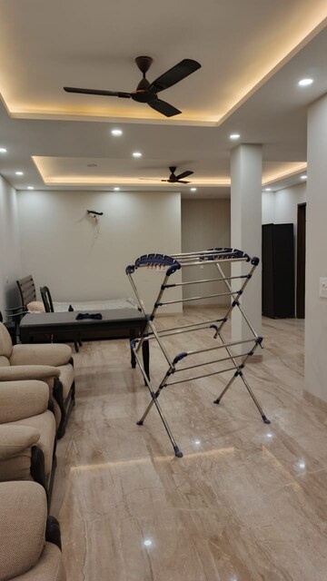 Master Bedroom in 3 BHK Builder Floor at Ansal Sushant Lok I, Sector 43 – for Rent