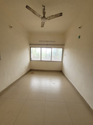 Living Room in 3.5 BHK Apartment at Dilshad Garden – for Sale