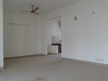 Room in 4 BHK Builder Floor at Sector 85 – for Sale