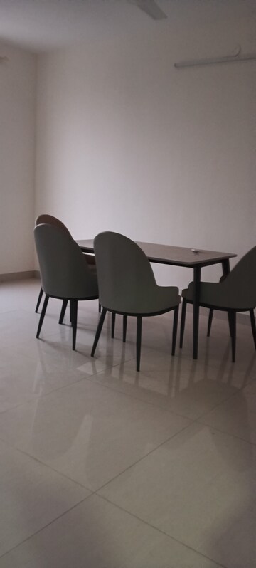  2 BHK Apartment at Vile Parle West – for Rent
