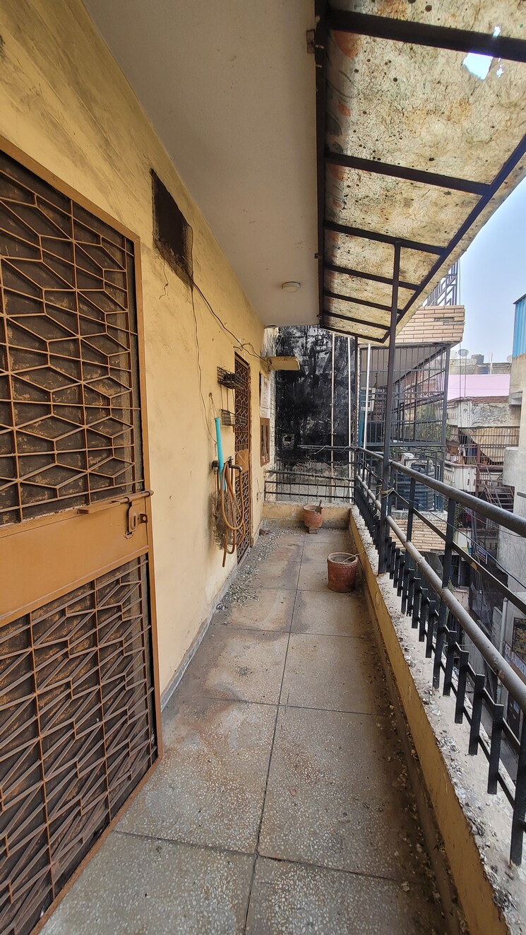 Balcony, dilshad colony 2 Bedroom 750 Sq.Ft. Builder Floor In Dilshad Colony Delhi 7953197