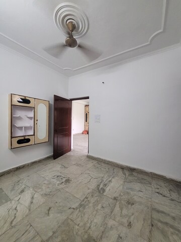 Bedroom in 3 BHK Builder Floor at Dilshad Colony – for Sale