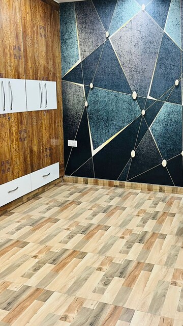 Master Bedroom in 3.5 BHK Builder Floor at Dwarka Mor – for Rent