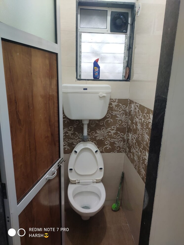 Bathroom, subham-rajkamal-pride 1 Bedroom 425 Sq.Ft. Apartment In Nagpada Mumbai 7953281