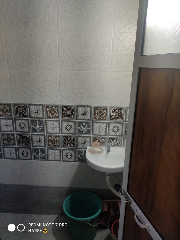 Bathroom, subham-rajkamal-pride 1 Bedroom 425 Sq.Ft. Apartment In Nagpada Mumbai 7953281