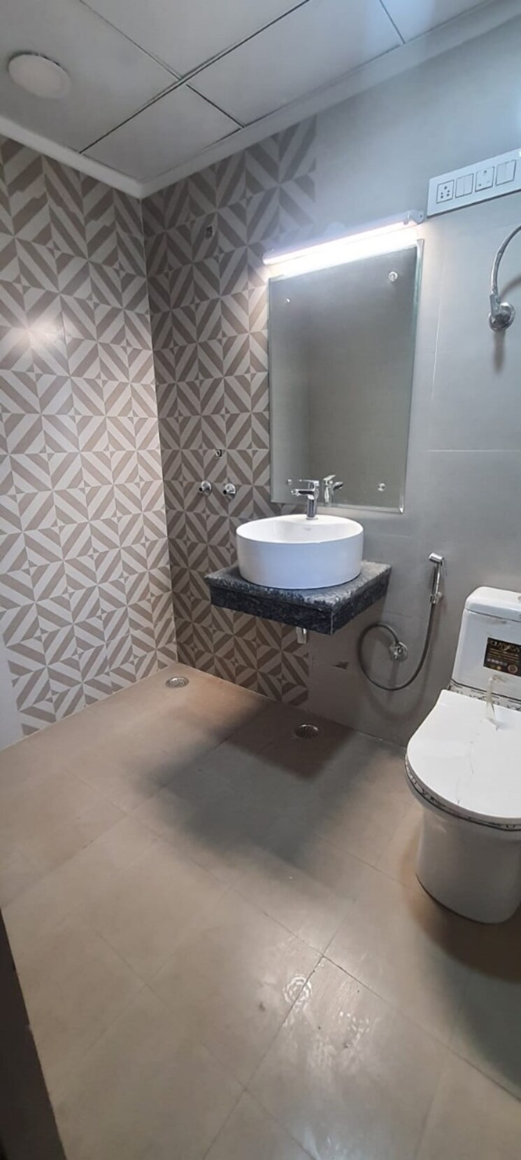 Bathroom, rockfort-shriram-north-view-apartments 2 Bedroom 930 Sq.Ft. Apartment In Raj Nagar Extension Ghaziabad 7953284