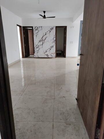 3 BHK Apartment For Rent in Uninav Bliss, Raj Nagar Extension