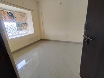 Room in 3 BHK Apartment at Kaimatia – for Rent