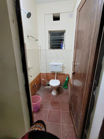 Bathroom in 3 BHK Apartment at Kaimatia – for Rent