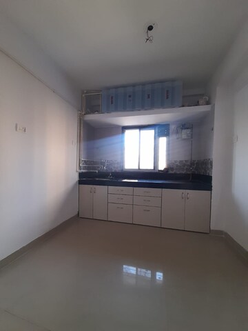 Room in 1 BHK Apartment at Goregaon West – for Rent