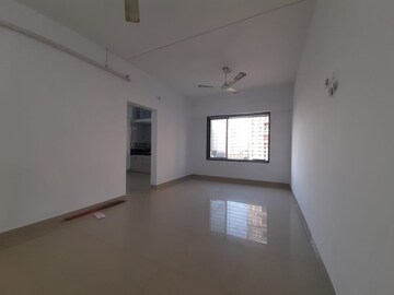 Master Bedroom in 1 BHK Apartment at Goregaon West – for Rent