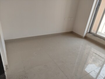 Room in 2 BHK Apartment at Vihang Valley Phase 3, Kasarvadavali – for Rent