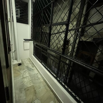 Balcony in 1.5 BHK Apartment at Malviya Nagar – for Rent