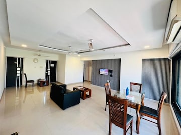 Room in  Pg at Manali Building, Malad West – for Rent