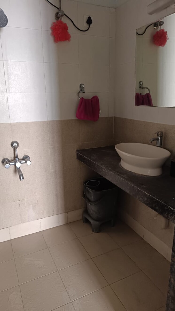 Bathroom, gayatri-bravuria-apartment 2 Bedroom 1219 Sq.Ft. Apartment In Balewadi Pune 7953452