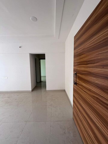 Room in 2 BHK Apartment at Agarwal And Doshi Complex, Vasai West – for Sale