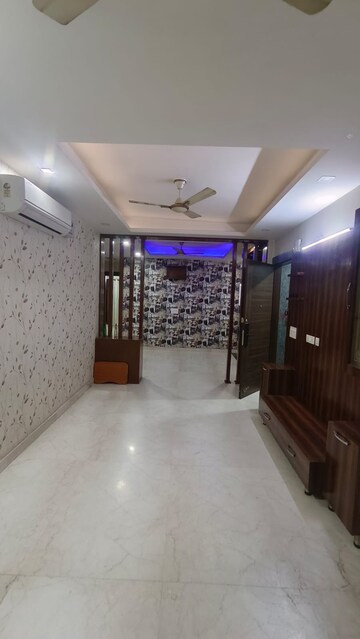 Living Room in 3 BHK Builder Floor at Sushant Lok 2, Sector 57 – for Rent