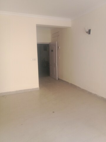 Room in 3 BHK Apartment at Shapoorji Pallonji Joyville Gurgaon, Sector 102 – for Sale