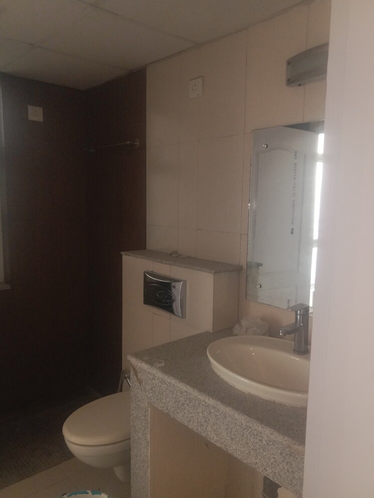 Bathroom, shapoorji-pallonji-joyville-gurgaon 3 Bedroom 1852 Sq.Ft. Apartment In Sector 102 Gurgaon 7953589