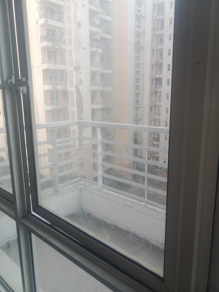 Balcony, shapoorji-pallonji-joyville-gurgaon 3 Bedroom 1852 Sq.Ft. Apartment In Sector 102 Gurgaon 7953589