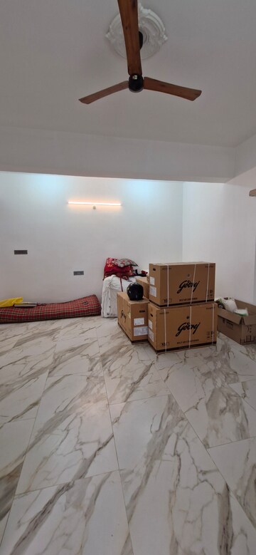 Furnished Amenities in 3 BHK Builder Floor at Kondapur – for Rent
