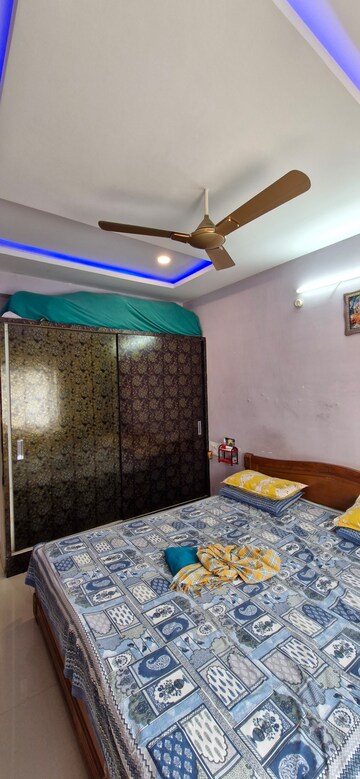 Master Bedroom in 2 BHK Builder Floor at Kondapur – for Rent