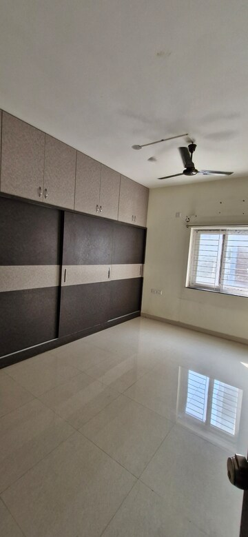 Building Lobby in 3 BHK Builder Floor at Kondapur – for Rent