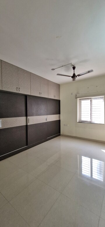 Building Lobby in 3 BHK Builder Floor at Kondapur – for Rent
