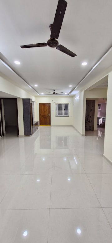 Furnished Amenities in 3 BHK Builder Floor at Kondapur – for Rent