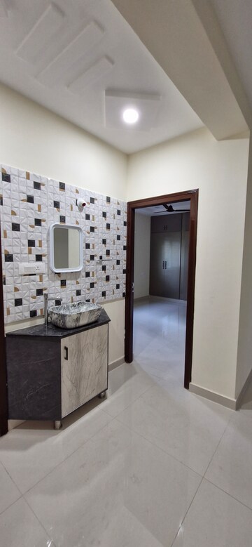 Master Plan in 3 BHK Builder Floor at Kondapur – for Rent