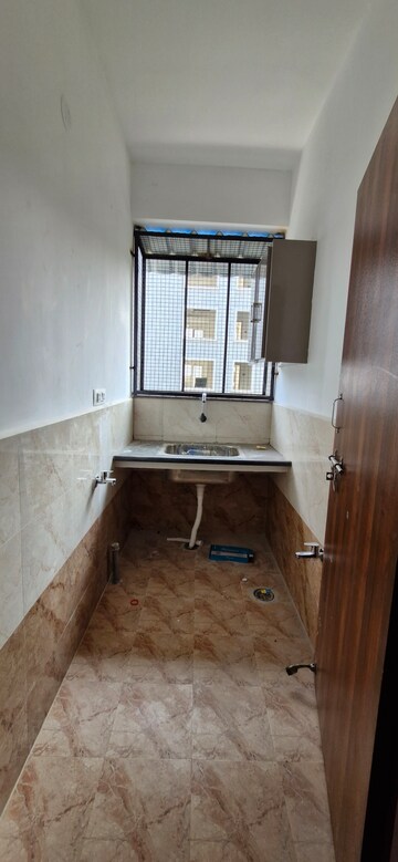 Room in 3 BHK Builder Floor at Kondapur – for Rent