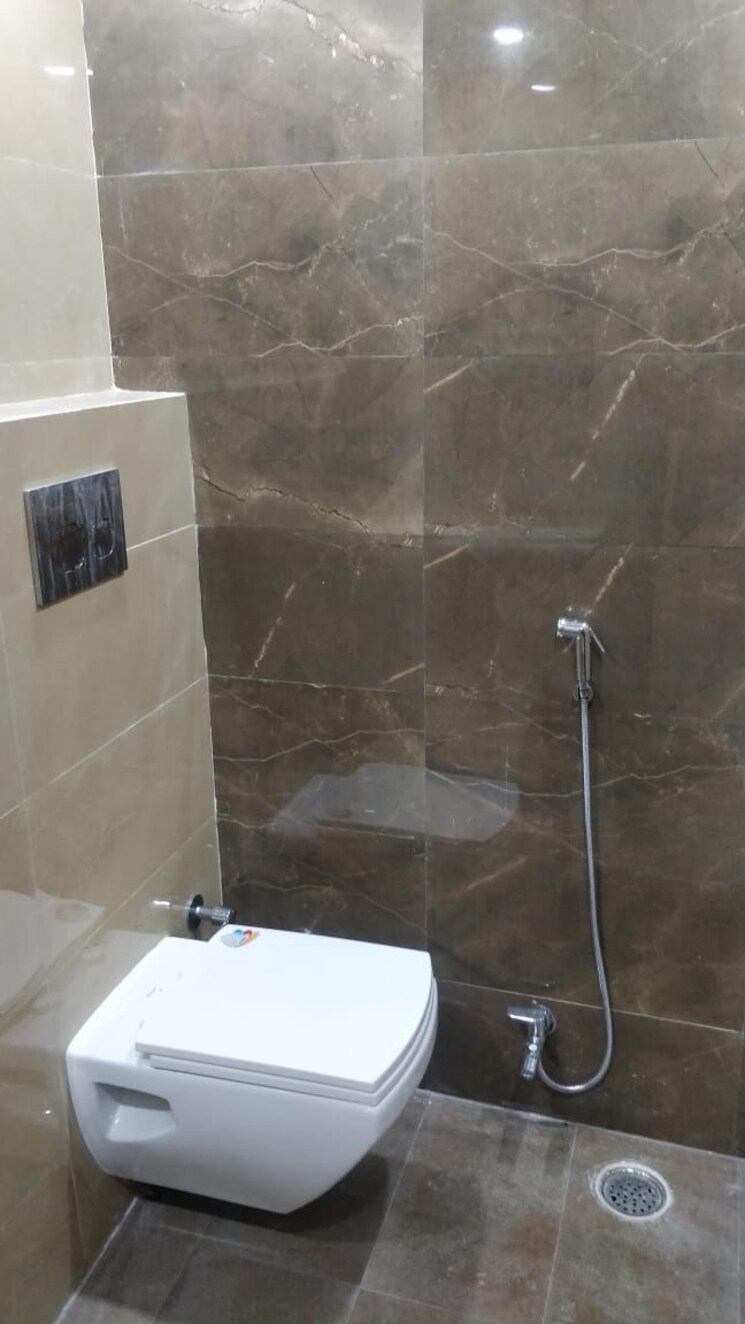 Bathroom, gomti nagar 3 Bedroom 2152 Sq.Ft. Independent House In Gomti Nagar Lucknow 7953649