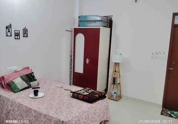 Furnished Amenities in 1 BHK Villa at Aliganj – for Rent