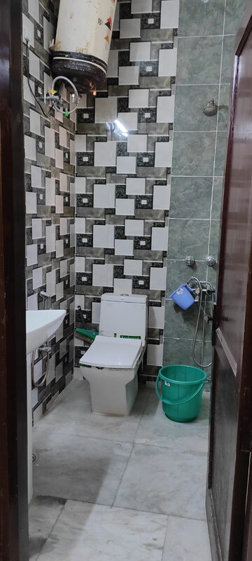 Team Area in 1 RK Builder Floor at Ansal Sushant Lok I, Sector 43 – for Rent