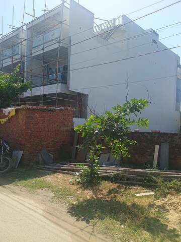  Plot – Exterior View View at Dronpuri - for Sale