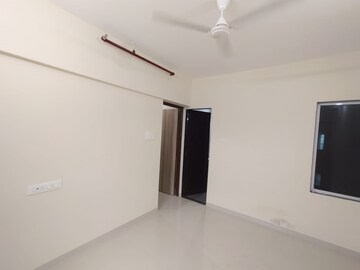 Room in 1 BHK Apartment at Kavya Hill View CHS, Anand Nagar – for Rent