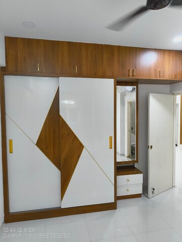 Room in 2 BHK Apartment at Pacifica Hill Crest, Gachibowli – for Rent