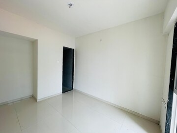 Room in 3 BHK Apartment at Runwal Nirvana, Parel – for Sale