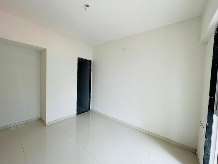 Room, runwal-nirvana 3 Bedroom 1006 Sq.Ft. Apartment In Parel Mumbai 7953875