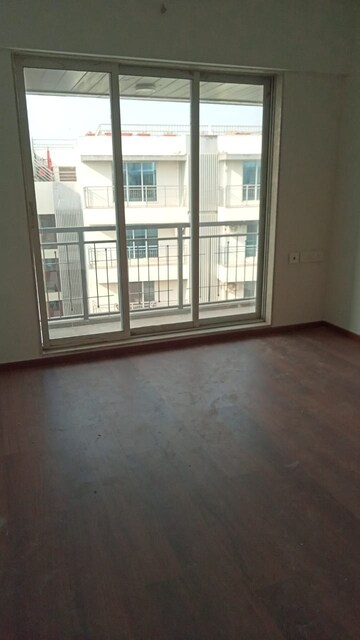 Room in 3 BHK Apartment at Dheeraj Insignia, Bandra East – for Sale