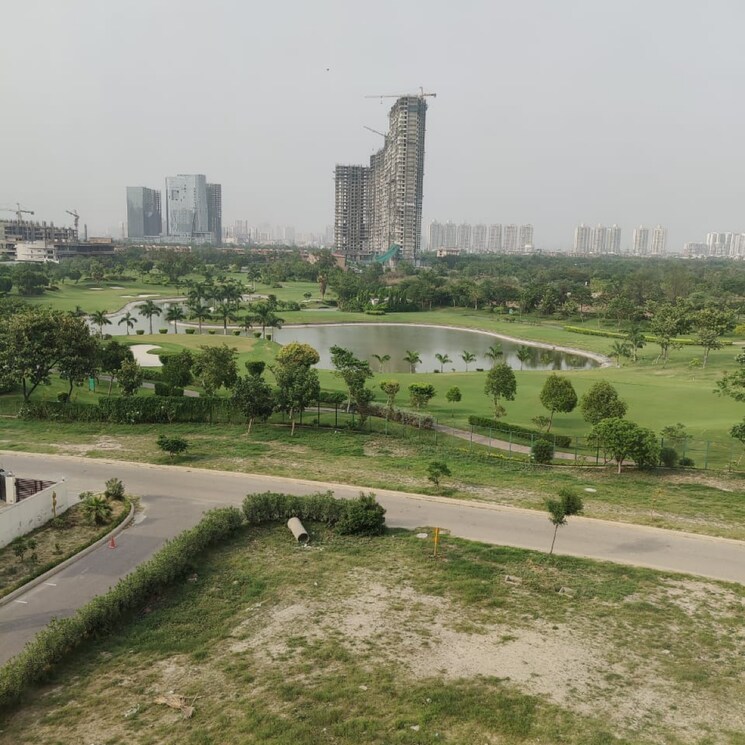 Nearby, m3m-the-cullinan Commercial Showroom 750 Sq.Ft. In Sector 94 Noida 7953932