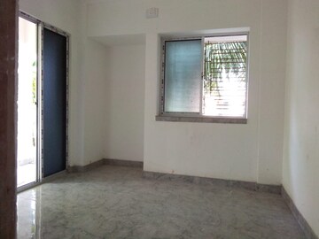 Room in 2 BHK Apartment at Tollygunge – for Sale