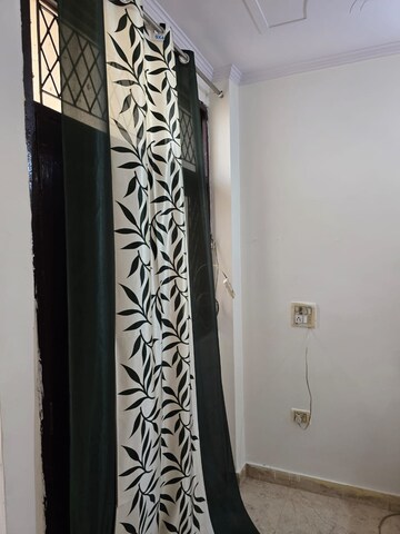 Bedroom in 1.5 BHK Builder Floor at Mayur Vihar Phase 1 – for Rent